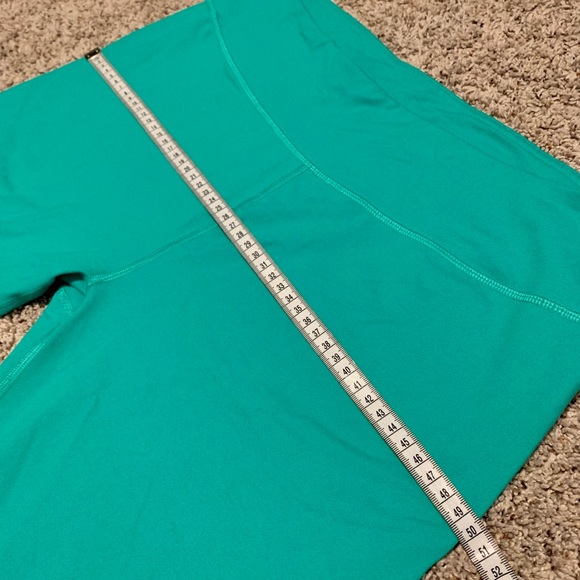 Fabletics Salar Mid-Rise Printed “Watch Me” PowerHold Legging - Picture 9 of 12